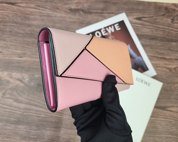 超激安ブランド財布偽物背面デザイン